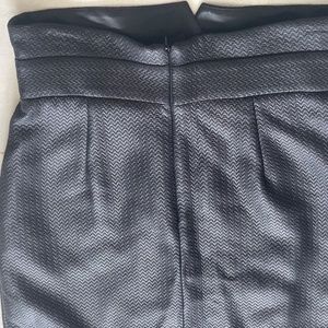 AUTHENTIC ARMANI COLLEZIONI High-Waistd Skirt with front pleat